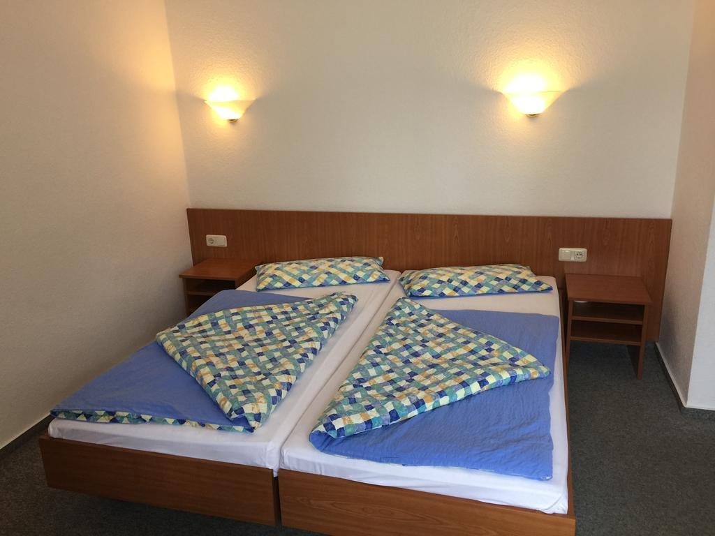 Hotel Schnarr 첼레 외부 사진